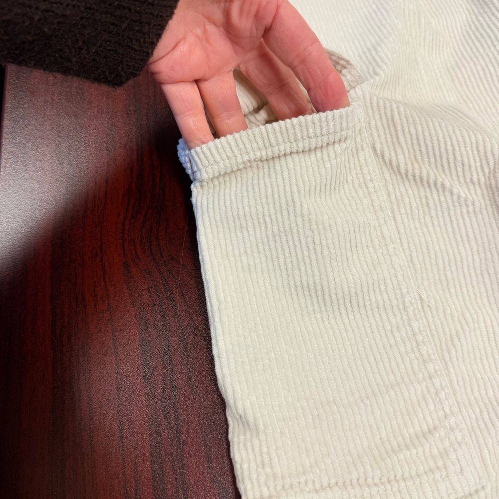 Hollister Women's Cream Wide Leg Corduroy Pants - Picture 6 of 8
